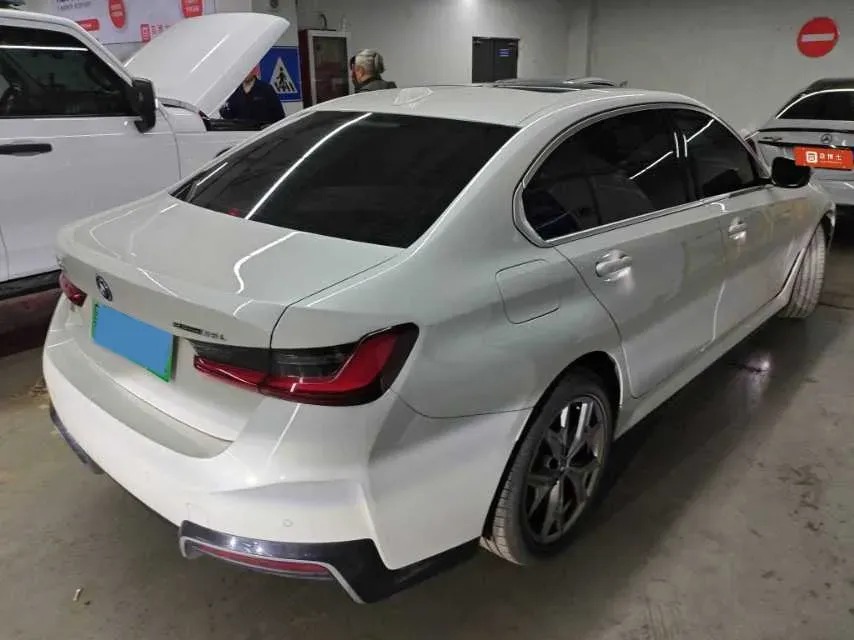 BMW – 2024 – I3 BEV