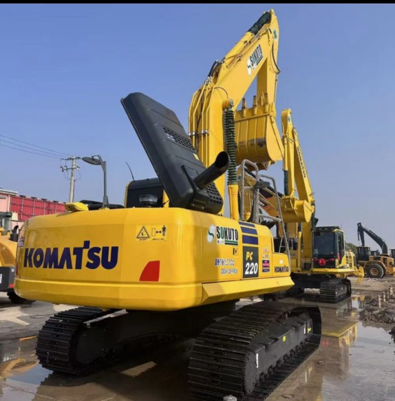 2016 Komatsu PC200 Excavators