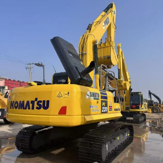 2016 Komatsu PC200 Excavators