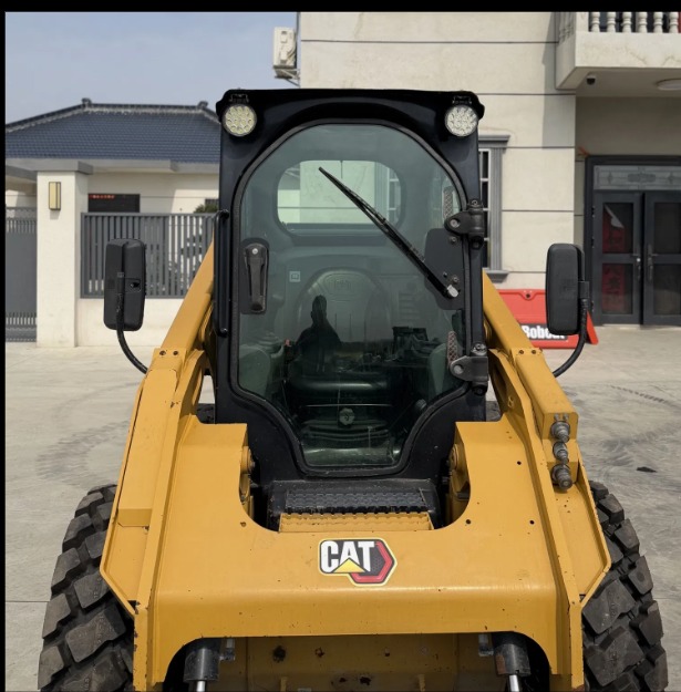 Caterpillar Cat246D3 Skid Steer Loader