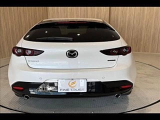 MAZDA MAZDA3 FASTBACK 2019 PEARL WHITE