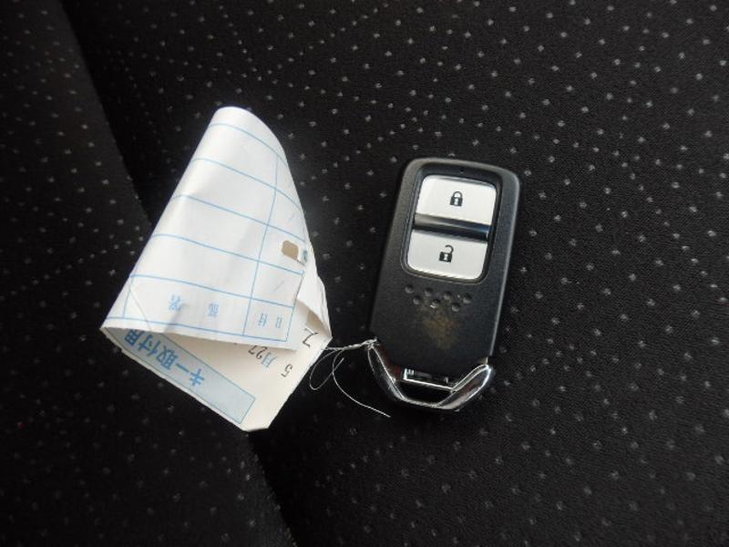 2015 HONDA FIT HYBRID GP5