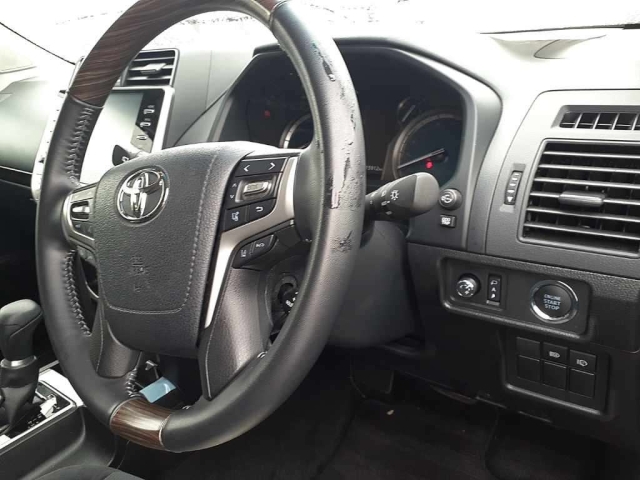 Toyota Land Cruiser Prado TX 2021 – TRJ150W