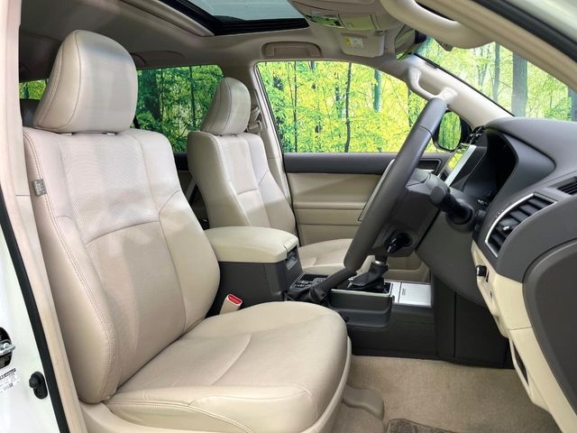 Toyota Land Cruiser Prado TX L 2022 – TRJ150